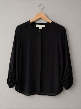 LOFT Black Round-Neck Hidden Button-Front Blouse with Gathered 3/4 Sleeves